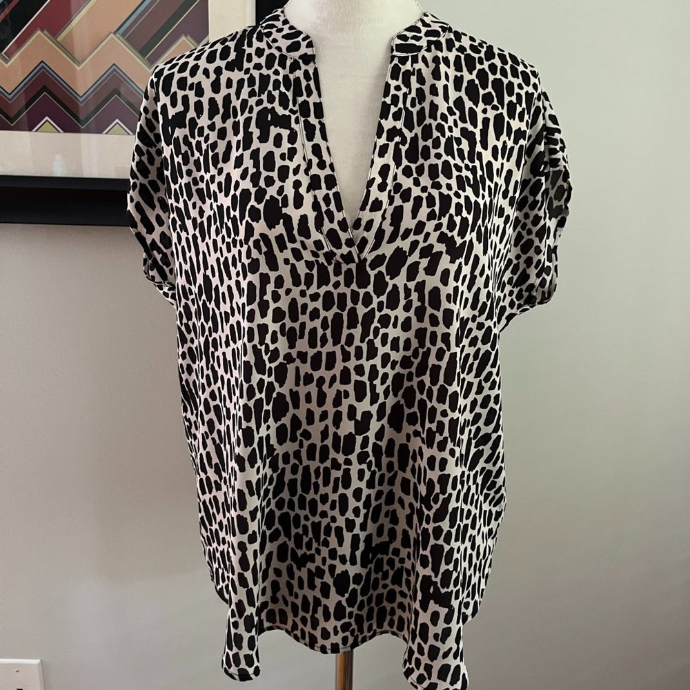 NWOT Cynthia Steffe Tan/Black Animal Print Top M